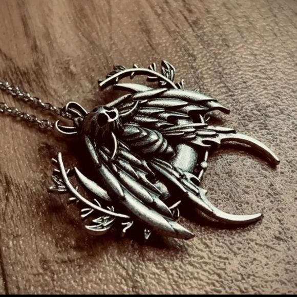 Silver titanium antiqued death Head moth moon goth punk necklace new - Picture 1 of 4
